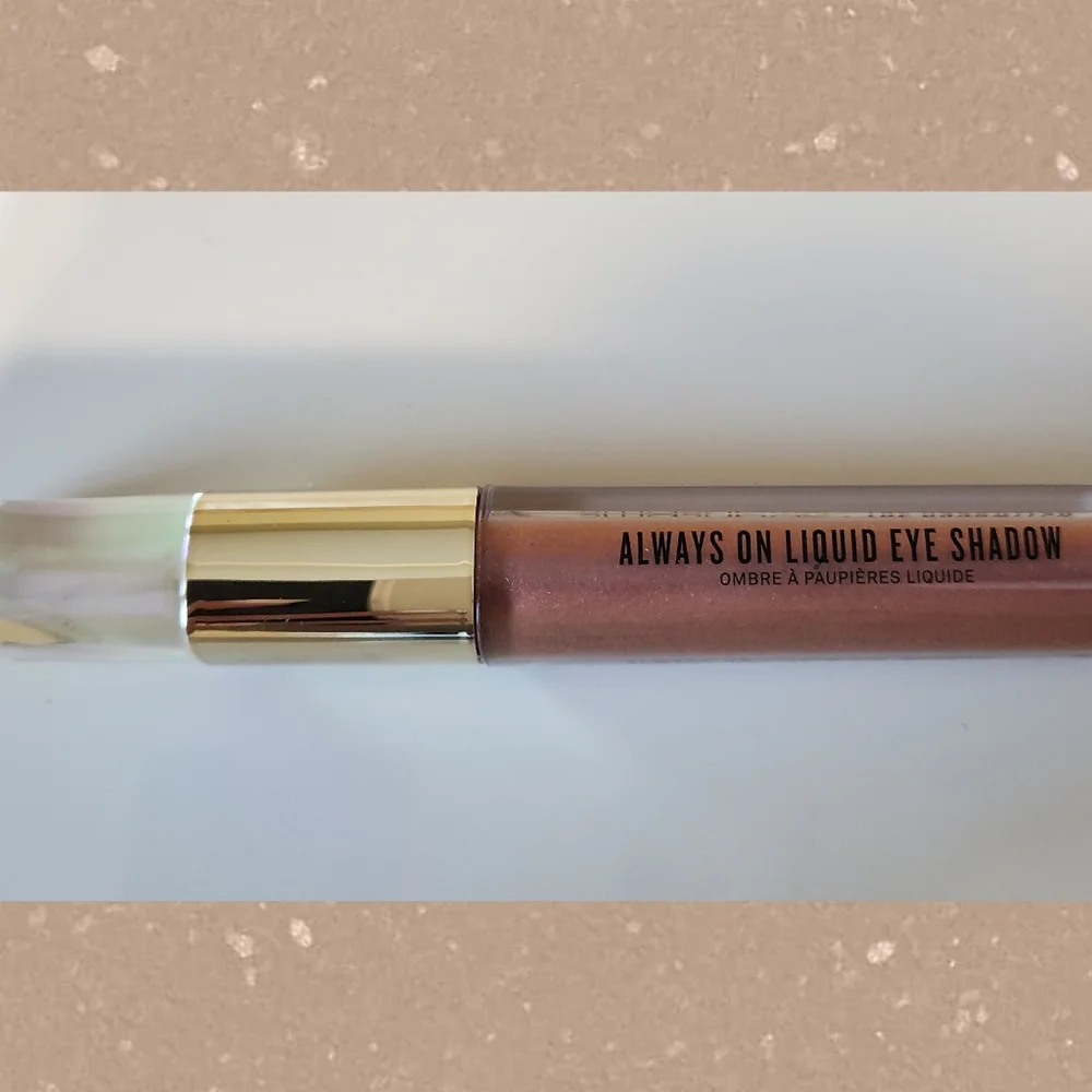 Smashbox The Hoodwitch Crystalized Always On Liquid Eyeshadow / Rhodonite Stand